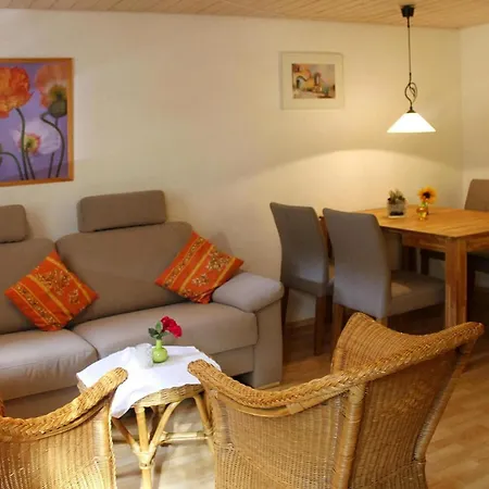 In Near Triberg Falls, Cleaning Included Apartmán Hornberg