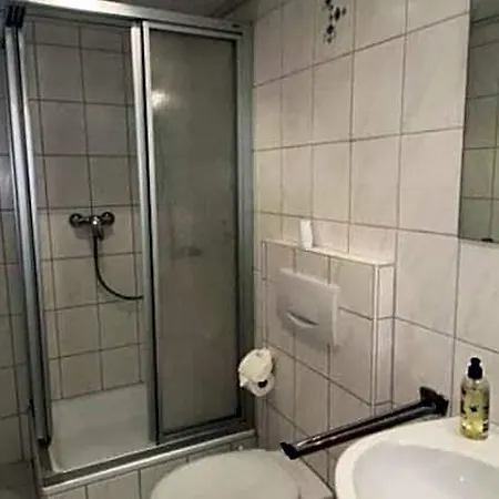In Near Triberg Falls, Cleaning Included Apartamento *